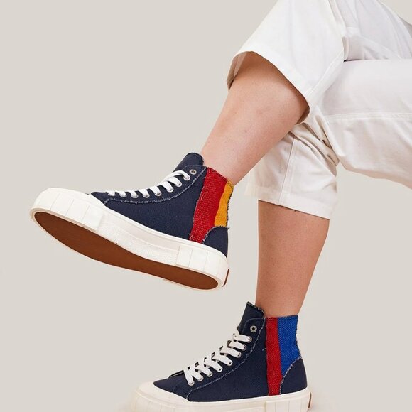 Good News Unisex Sneakers - Picture 3 of 13